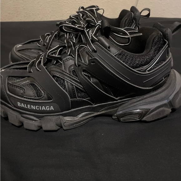 Balenciaga Black Athletic Shoes with Chunky Sole - Picture 1 of 5